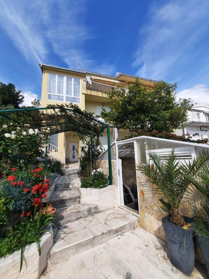 Apartment D&M1 Makarska Exteriör bild